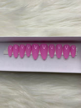 Load image into Gallery viewer, First Love-Press ons