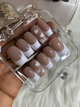 Load image into Gallery viewer, White French tips with hearts
