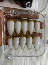 Load image into Gallery viewer, White and Gold-Press ons