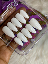 Load image into Gallery viewer, All White Affair-Press ons